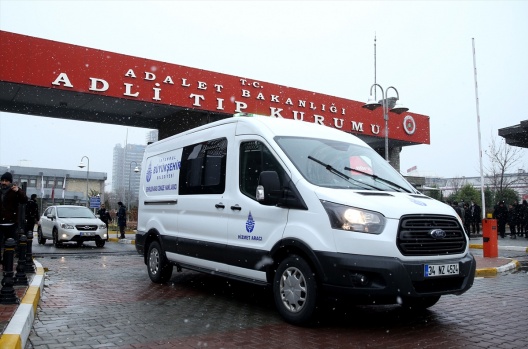 Adli Tıp önünde acılı bekleyiş 7