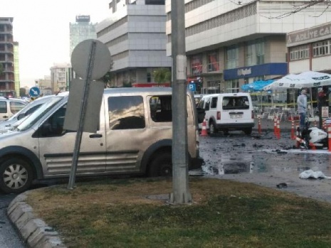 İzmir'de patlama '2 şehit' 15