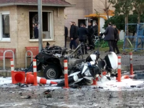 İzmir'de patlama '2 şehit' 18