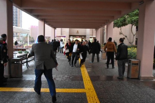 İzmir'de patlama '2 şehit' 10