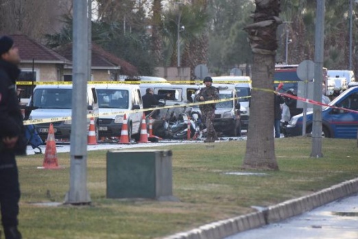 İzmir'de patlama '2 şehit' 4