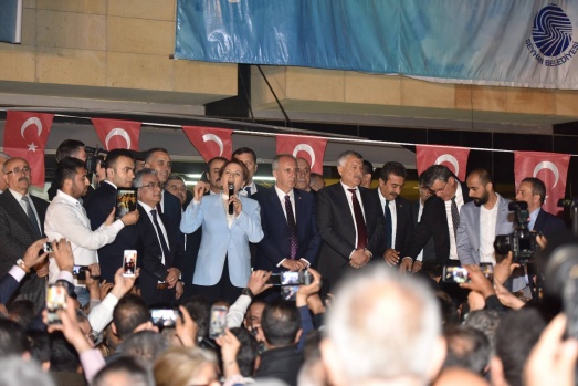 Akşener'in Halk Tv programı, hiç görmediğiniz fotograflar 4