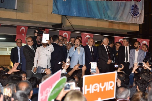 Akşener'in Halk Tv programı, hiç görmediğiniz fotograflar 7