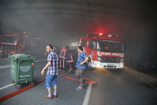Bisikletçiler Çarşısı'nda yangın 11