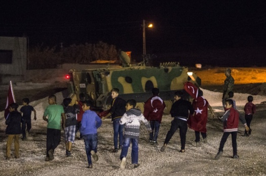 Türk askeri İdlib'te sevinçle karşılandı 4