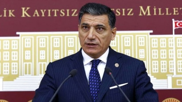 Daha parti kurulmadan 5 vekili 5