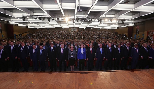 Fotoğraflarla İyi Parti kuruluşu 13