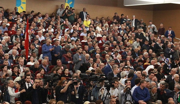 Fotoğraflarla İyi Parti kuruluşu 12