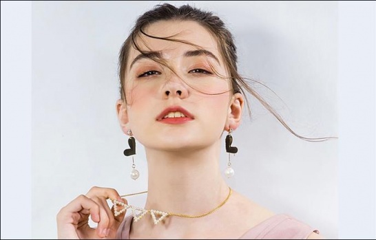 13 saat defileye çıkarılan 14 yaşındaki model yaşamını yitirdi 3
