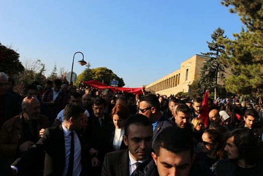 Akşener'e Anıtkabir'de  yoğun ilgi 3