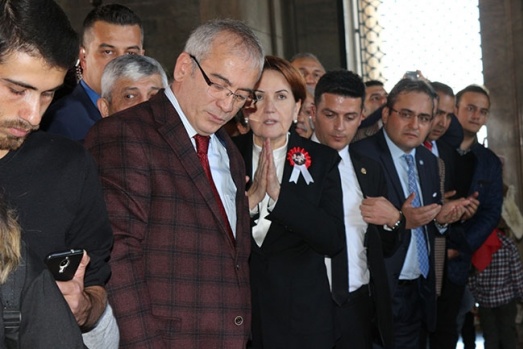 Akşener'e Anıtkabir'de  yoğun ilgi 14