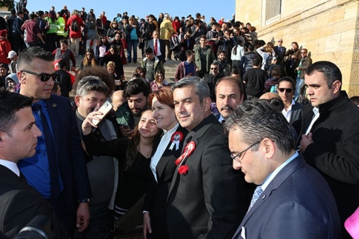 Akşener'e Anıtkabir'de  yoğun ilgi 10