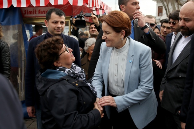 Akşener, Beşiktaş Demokrasi Meydanı'nda 11