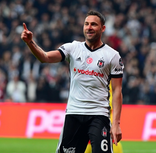 Beşiktaş: 5 - Göztepe: 1 (Maç sonucu) 10