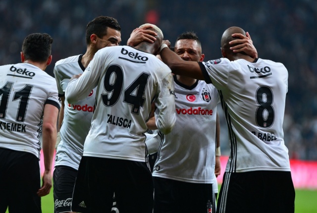 Beşiktaş: 5 - Göztepe: 1 (Maç sonucu) 38