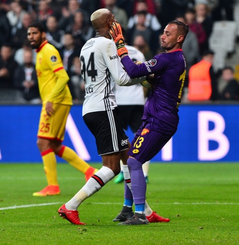 Beşiktaş: 5 - Göztepe: 1 (Maç sonucu) 9