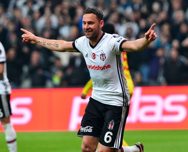 Beşiktaş: 5 - Göztepe: 1 (Maç sonucu) 11