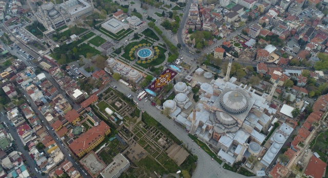 Dünyanın en büyük lale halısı 10