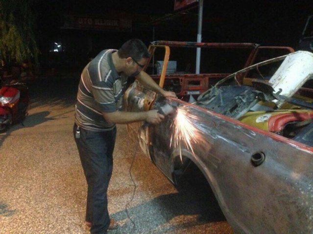 O ünlü siyasetçinin kullandığı araba hurdadan alındı, sıfırlandı! 11