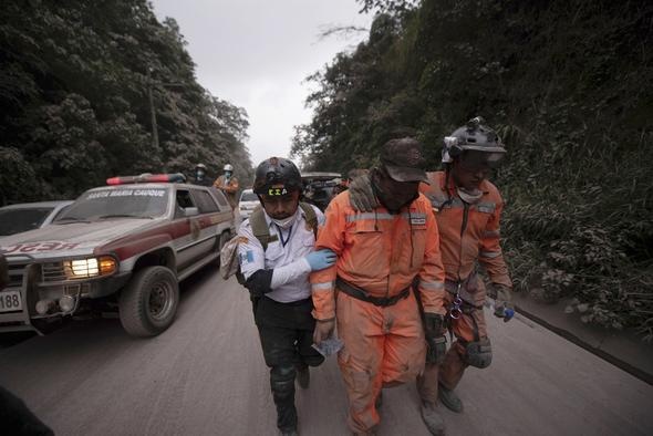 Guatemala'da büyük felaket! Yanardağ patladı: 25 ölü 12