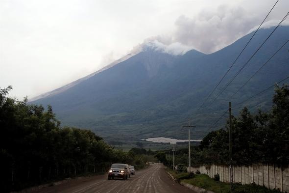 Guatemala'da büyük felaket! Yanardağ patladı: 25 ölü 11