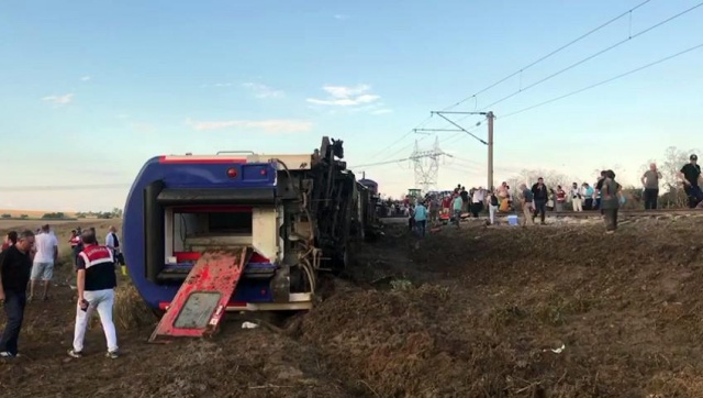 Tekirdağ’da tren faciası: 10 ölü, 73 yaralı 7
