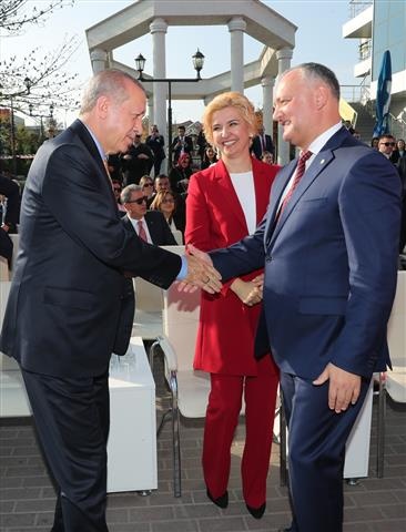 Erdoğan Gagauz Türklerine hitap etti 17