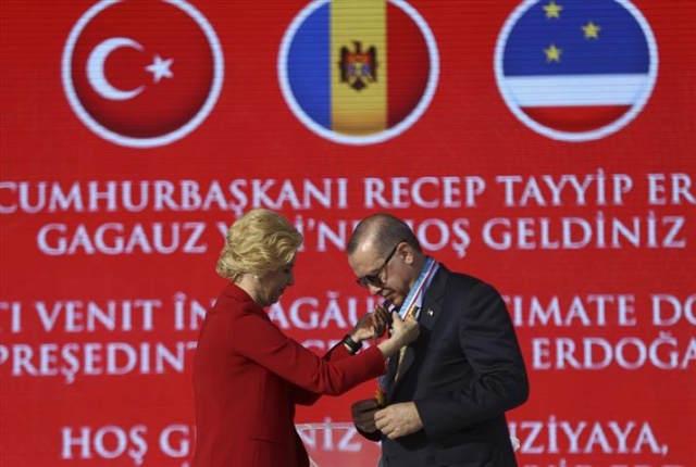 Erdoğan Gagauz Türklerine hitap etti 21