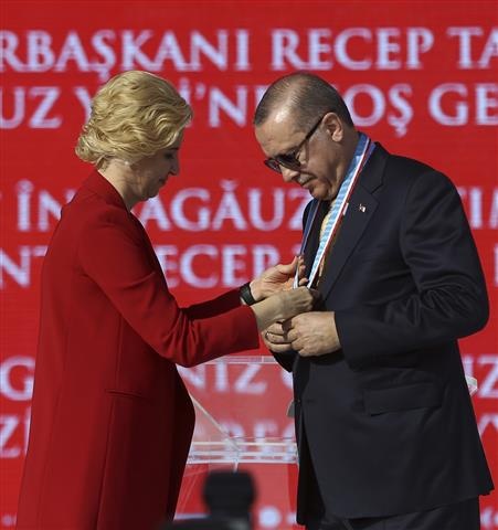 Erdoğan Gagauz Türklerine hitap etti 22