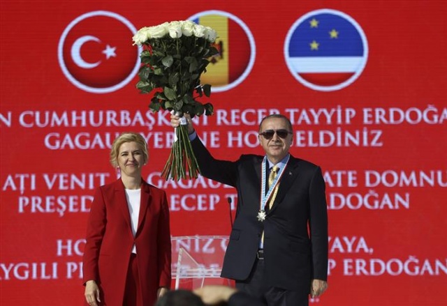 Erdoğan Gagauz Türklerine hitap etti 24
