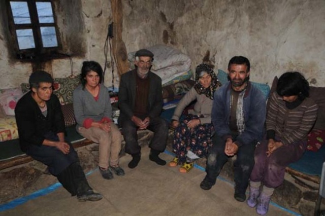 Hoşan Dağı'nda 80 yıldır mağara dönemini yaşıyorlar! İnanılacak gibi değil! 17