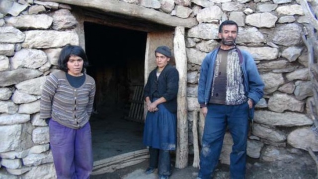 Hoşan Dağı'nda 80 yıldır mağara dönemini yaşıyorlar! İnanılacak gibi değil! 5