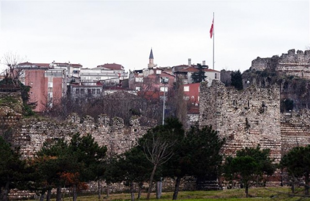 Surların üzerine gecekondu 19