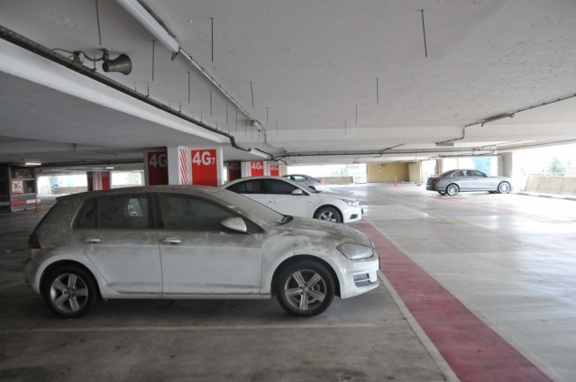 Atatürk Havalimanı otoparkında unutulan araçlar 18