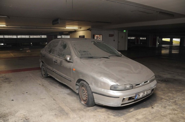 Atatürk Havalimanı otoparkında unutulan araçlar 17