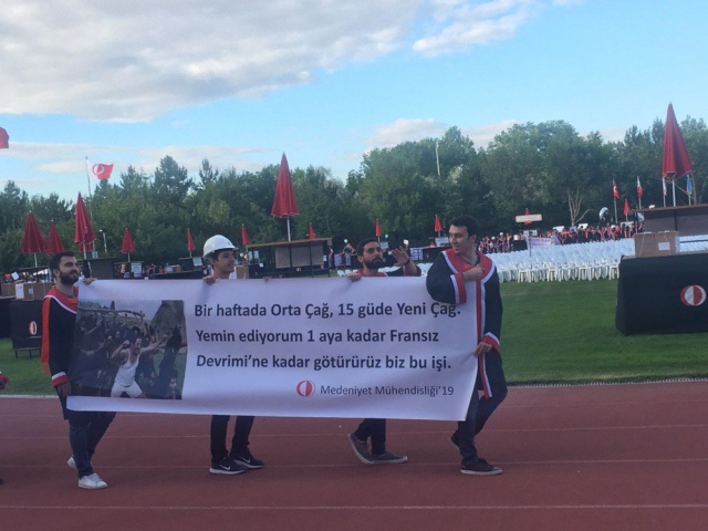 ODTÜ mezuniyet töreni pankartları 2019 3