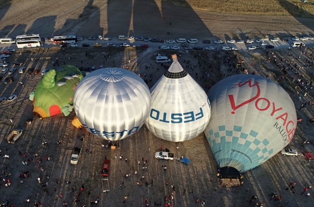 Festival balonları son kez uçtu 15