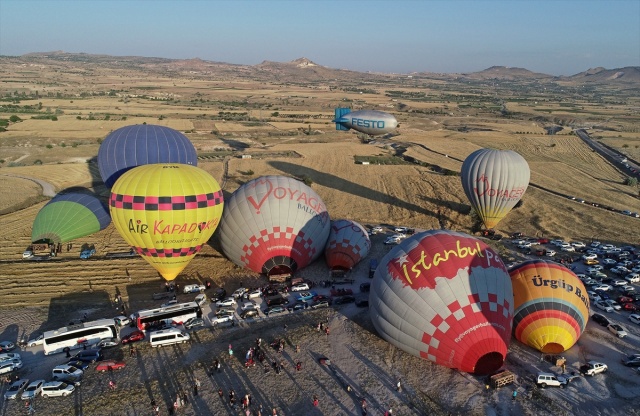 Festival balonları son kez uçtu 21