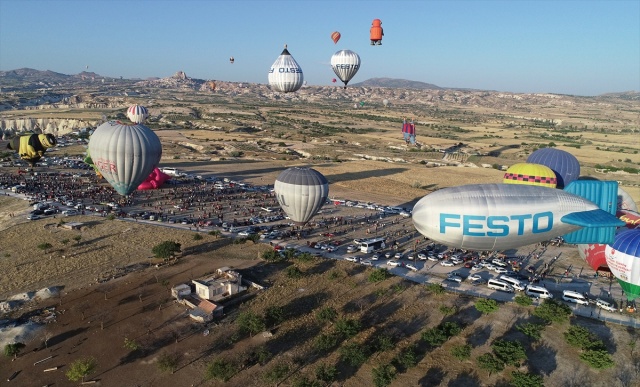 Festival balonları son kez uçtu 22