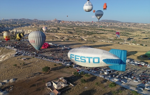 Festival balonları son kez uçtu 25