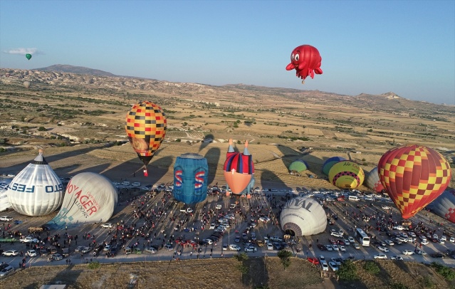 Festival balonları son kez uçtu 16