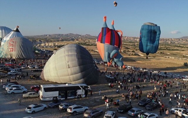 Festival balonları son kez uçtu 13