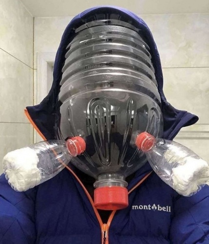 Birbirinden ilginç corona virüs önlemleri 10