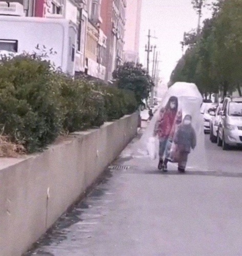 Birbirinden ilginç corona virüs önlemleri 22
