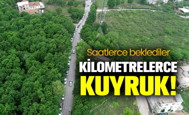 Bursa'da sokağa çıkma kısıtlaması öncesi kilometrelerce su kuyruğu 1