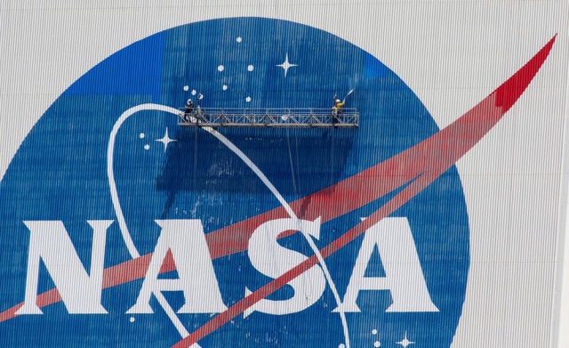 NASA 8 ay karantinaya girecek elemanlar arıyor! 3