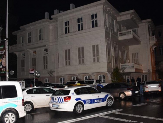 Villaya polis baskını! Koronavirüs kurallarını hiçe saydılar 4