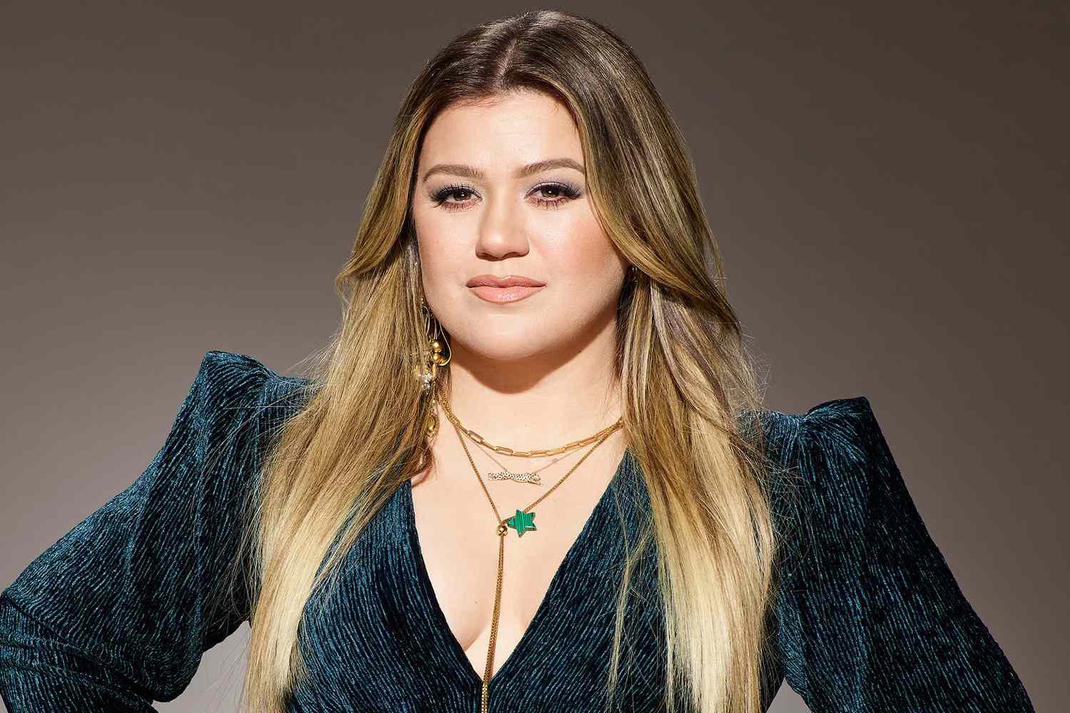 21. yüzyılın en iyi 20 şarkıcısı belli oldu 15