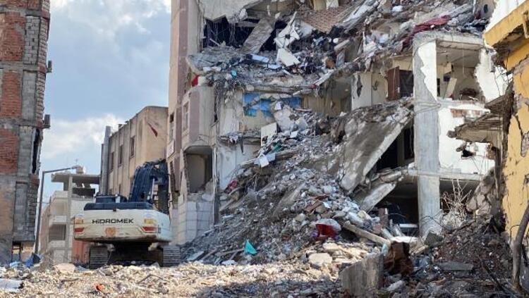 Osmaniye'de 140 bina yıkıldı, 86 enkaz kaldırıldı 4