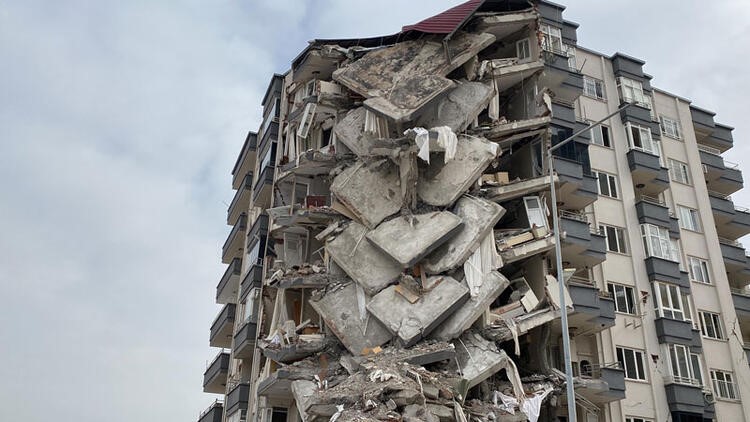 Osmaniye'de 140 bina yıkıldı, 86 enkaz kaldırıldı 6